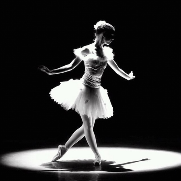 Meet your Posher, Kendra - Picture 1 of 1